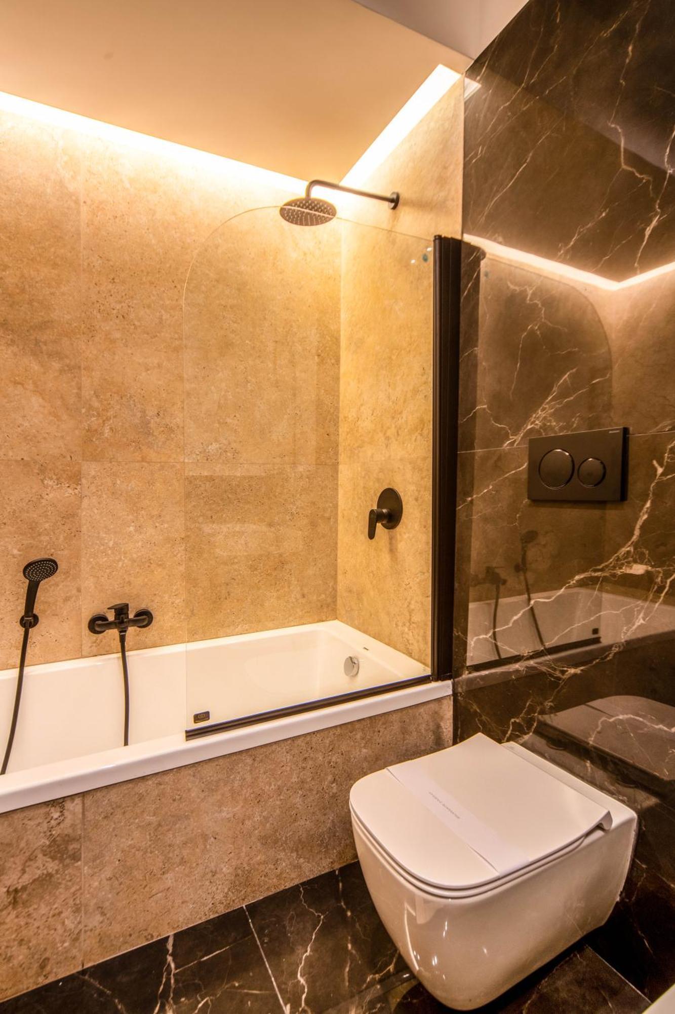 Arthouse Lady Marys Tribunali Luxury Suite Naples Exterior photo